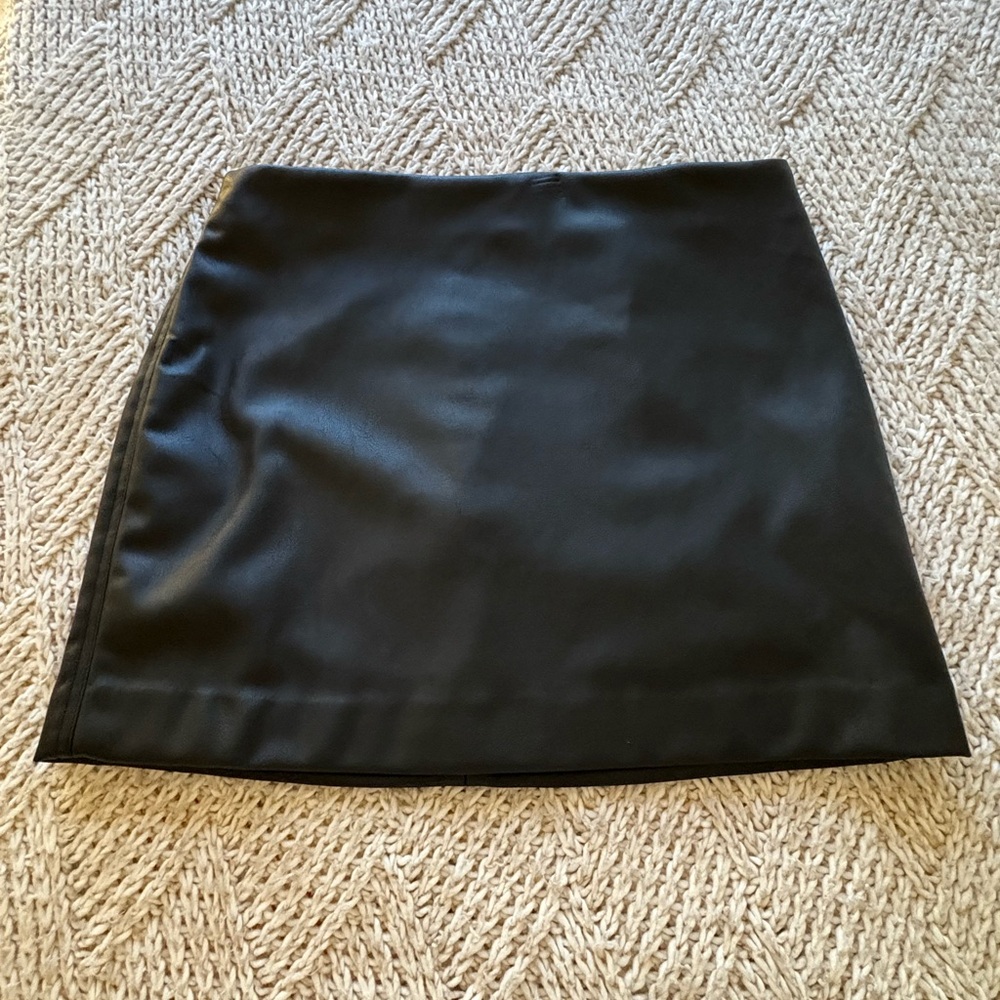 * 3 for $20* H&M Black Mini Pencil Skirt Night Out faux leather